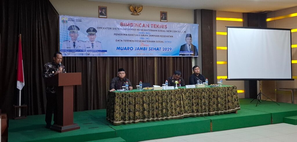 Bupati Muaro Jambi Buka Resmi Bimtek Operator SIKS-NG dan Penginputan BPJS PBI-JK se-Kabupaten Muaro Jambi